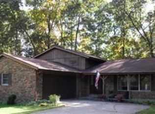 124 Meadow Wood Ct, Valparaiso, IN 46385