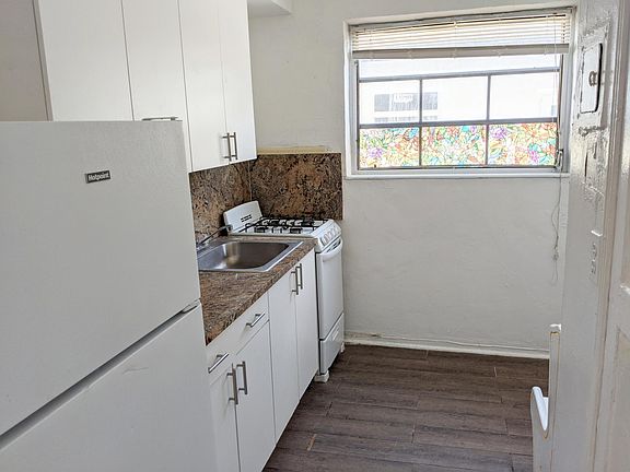 5th image of 1114 Euclid Ave APT 12