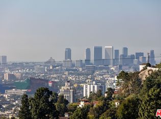 8020 Floral Ave, Los Angeles, CA 90046