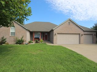 385 Shores Pkwy, Rogersville, MO 65742