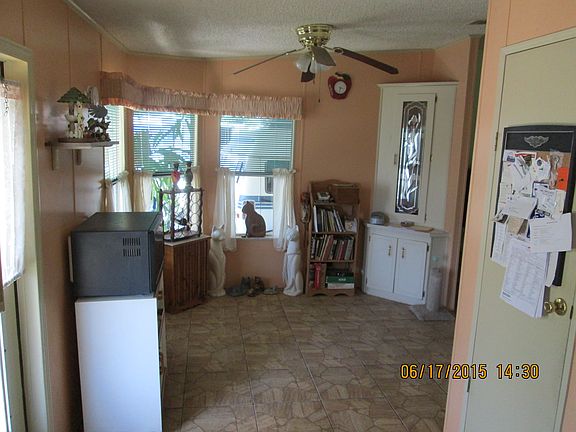 4th image of 317 Kiwi Dr