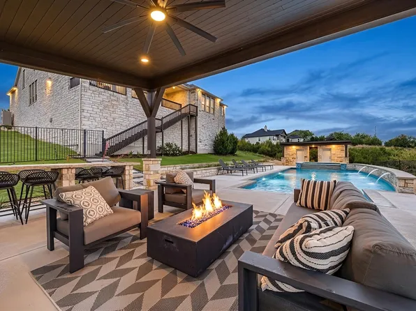 875 Spectacular Bid Dr, Austin, TX 78737