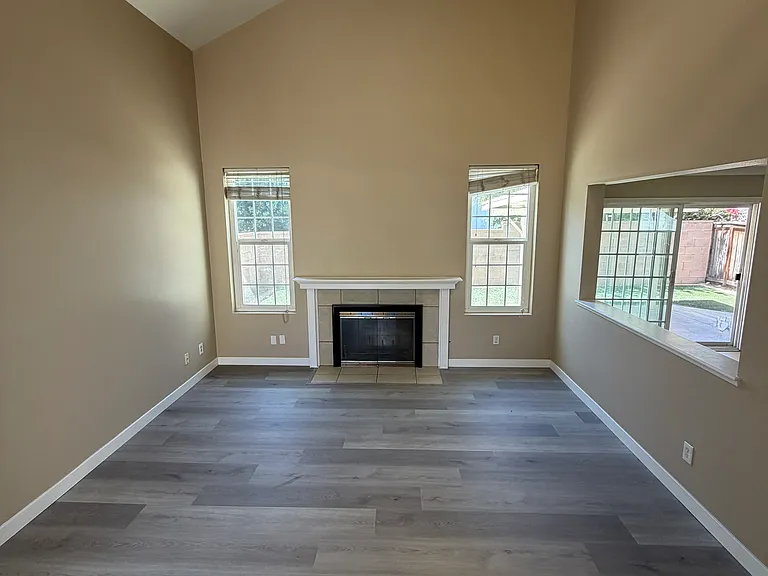 9843 Chesapeake Dr — Photo 4
