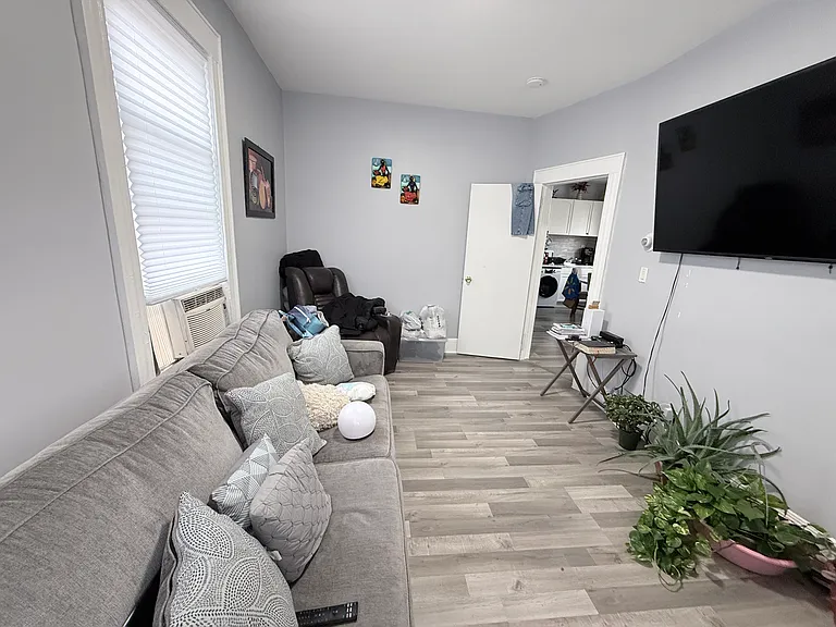 237 Ackerman Ave #4 — Photo 3