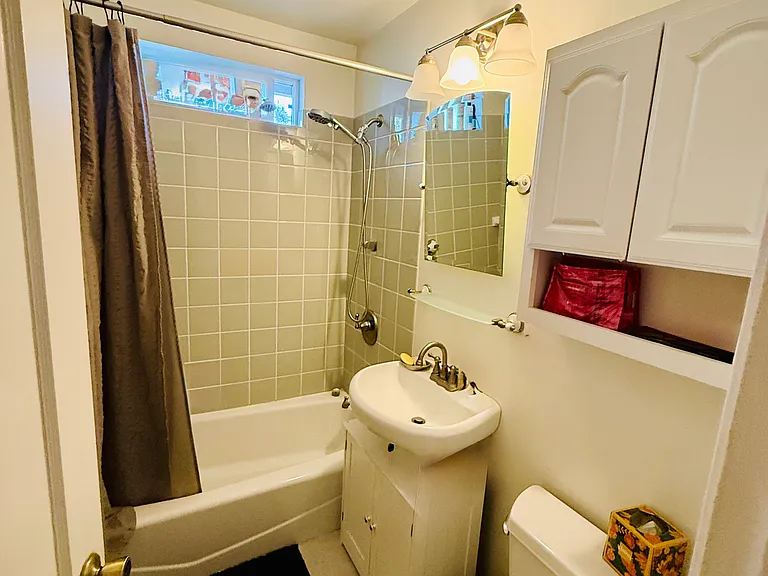2849 Cypress St — Photo 11