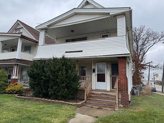 5th image of 2229 Chesterland Ave #2B-1BA-960SQFT