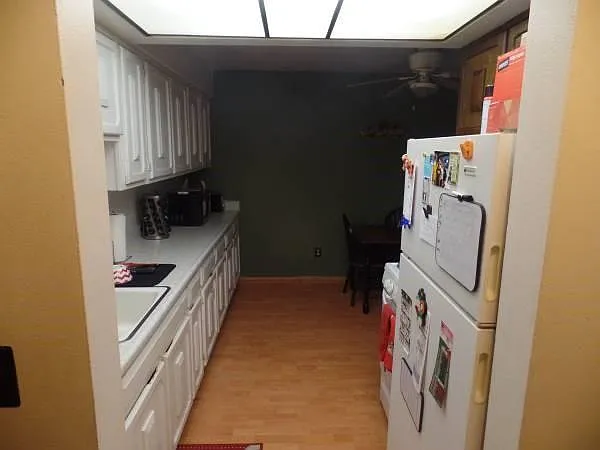 2523 N Oakland Ave #12 — Photo 4