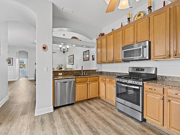 4th image of 8686 Villanova Dr #201