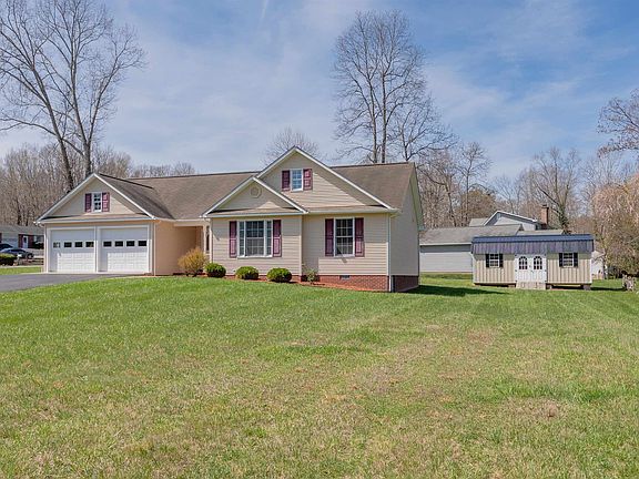 3rd image of 249 Brooke Elyse Ln