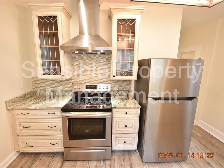 907 E Patterson St — Photo 12