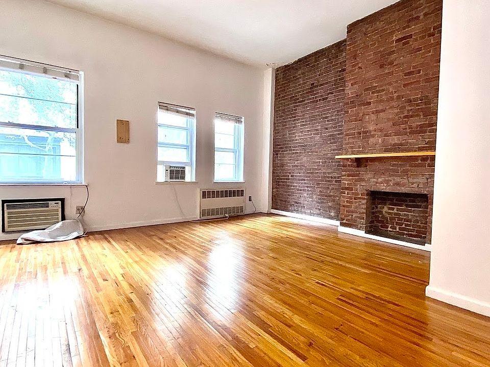 1st image of 118 W 78th St #2A