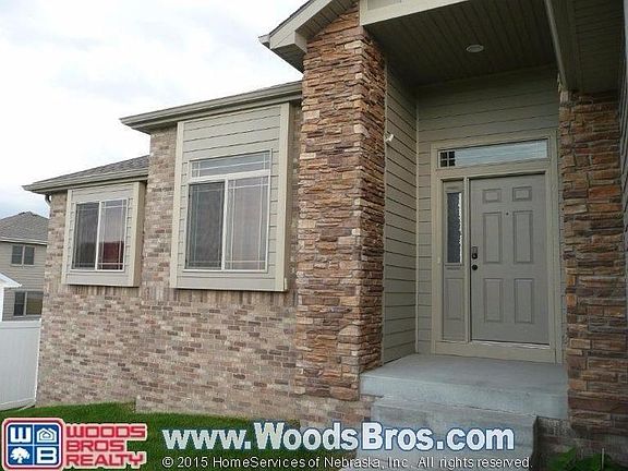 3rd image of 1101 Palmetto Ln