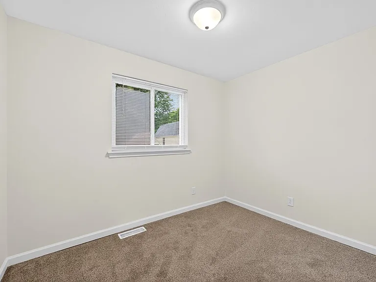 17 Hill Pl — Photo 15