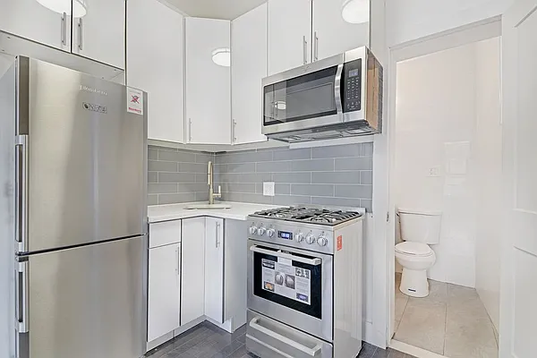 Rented by LG Fairmont Group | media 14