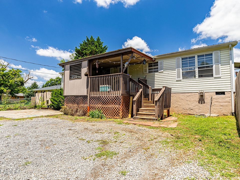 1st image of 340 Stephens Rd