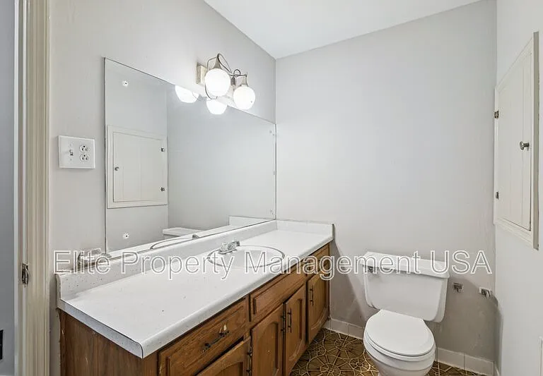 2600 Lantern Ln — Photo 14
