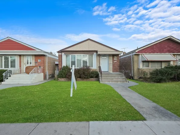 5815 S Narragansett Ave, Chicago, IL 60638