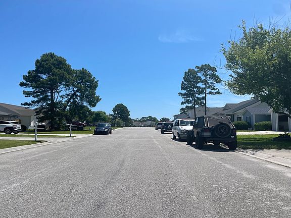 5th image of 612 Tisbury Ln