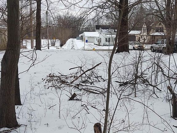 3rd image of Hazen Ave
