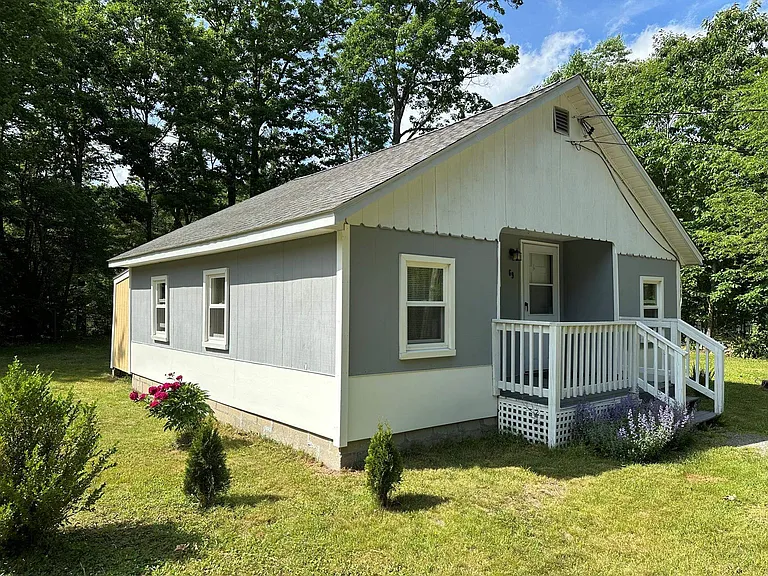 69 County Rd — Photo 3
