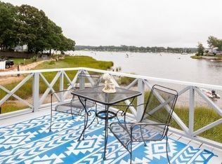 22 Pinehurst Dr, Wareham, MA 02571