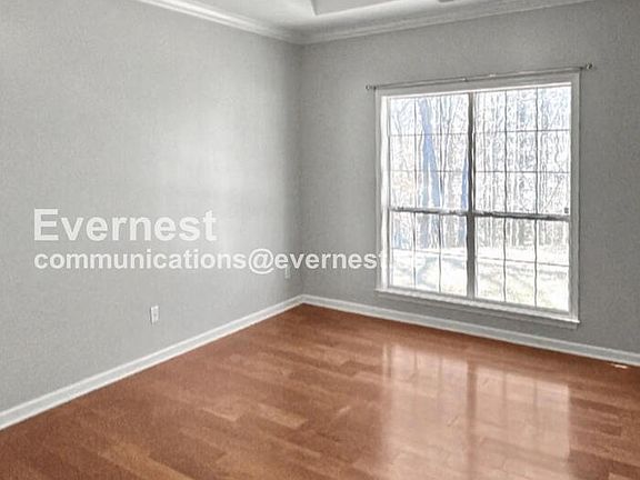 5th image of 322 Shelby Forest Dr