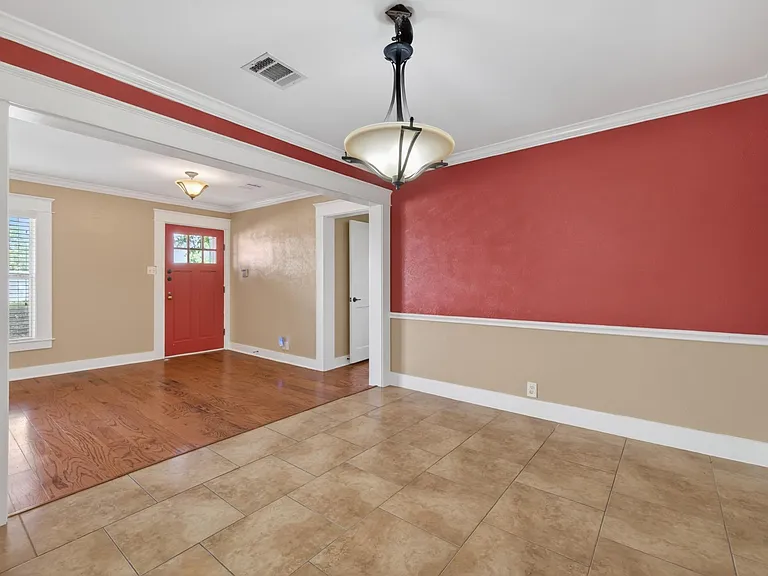 735 Cherico St — Photo 9