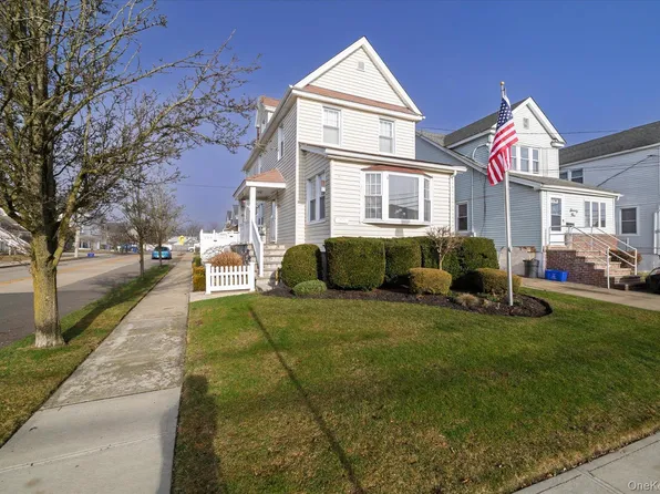 77 Lawson Avenue, East Rockaway, NY 11518