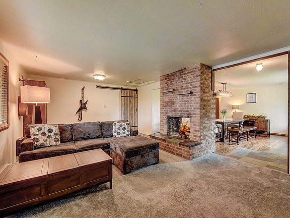 5th image of 5025 Dogwood Dr