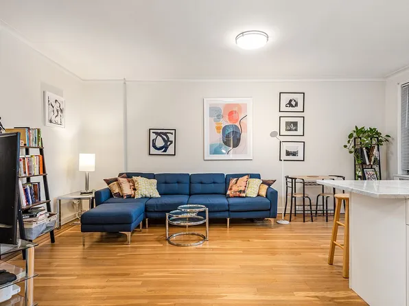 25-40 31st Ave APT 2W, Queens, NY 11106