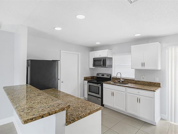 5th image of 12011 Carolina Woods Ln