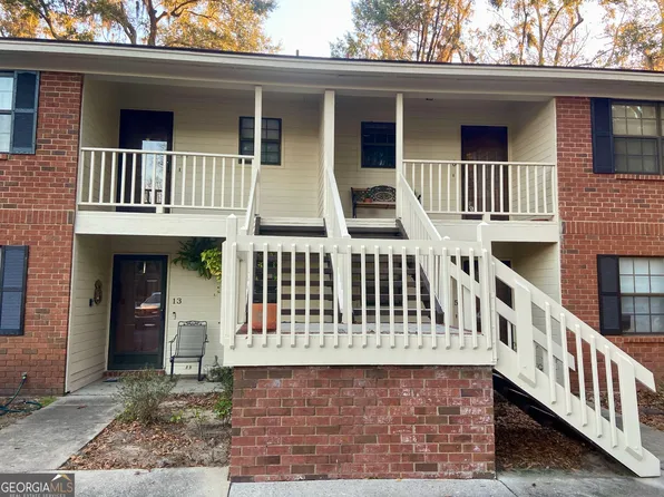 14 Colony Park Dr, Savannah, GA 31406