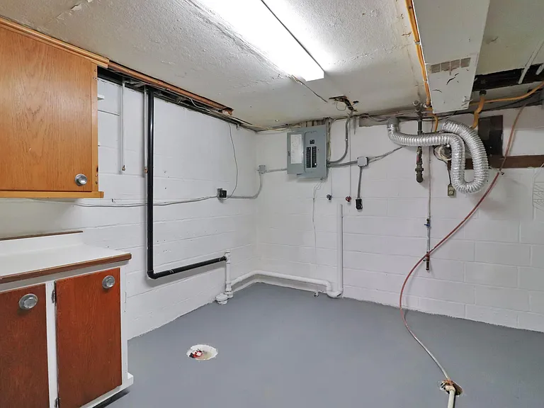 3156 Conlin Dr — Photo 17