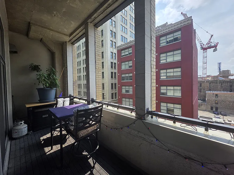 565 W Quincy St #515 — Photo 18