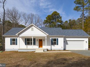 157 N Glebe Rd, Montross, VA 22520