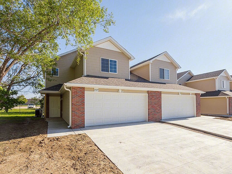 1st image of 2045 W Kostal