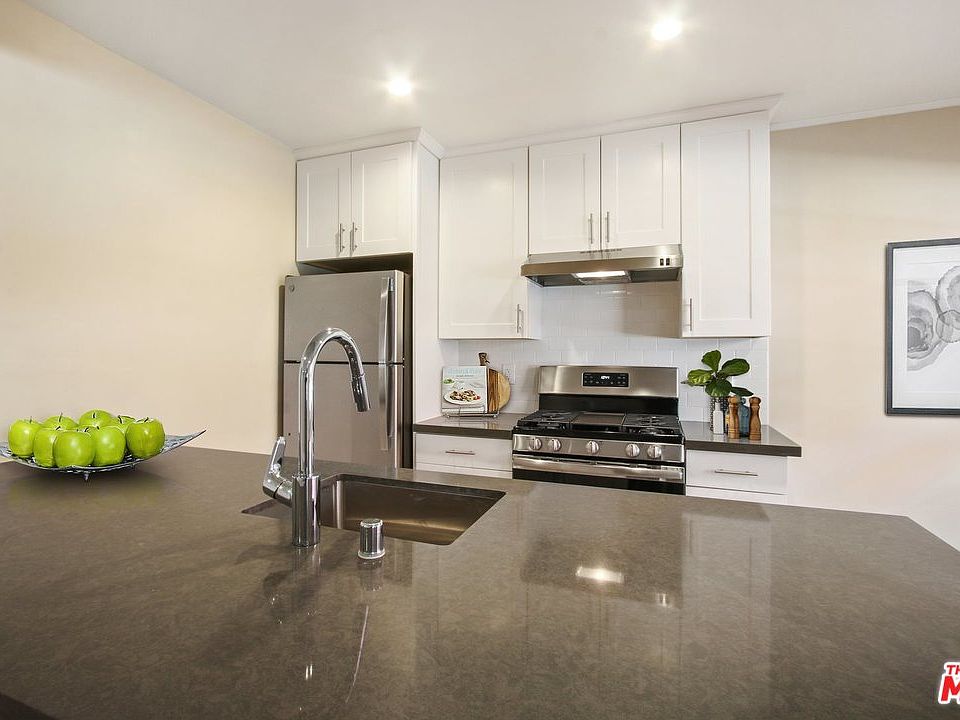 1st image of 814 2nd St #818-D