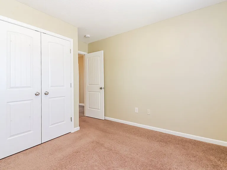 702 Hibiscus Cir — Photo 11
