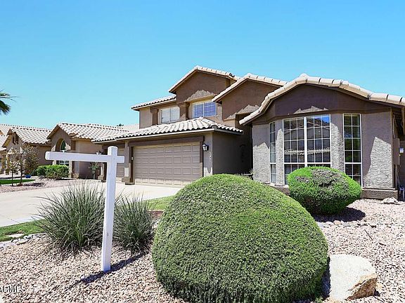 3rd image of 2740 E BROOKWOOD Court