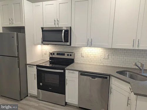 1524 Ridge Ave #2 Photo 1