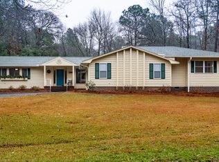 129 Overlook Dr, West End, NC 27376