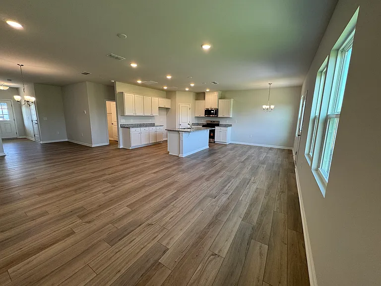 721 Branthurst Dr — Photo 7