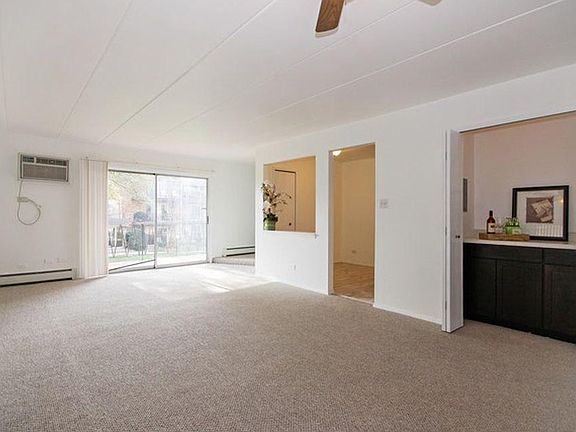 4th image of 5333 Waterbury Dr APT 302
