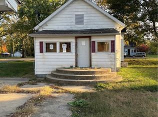 221 E Monroe St, Paris, IL 61944