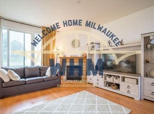 6905 W Rawson Ave, Franklin, WI 53132