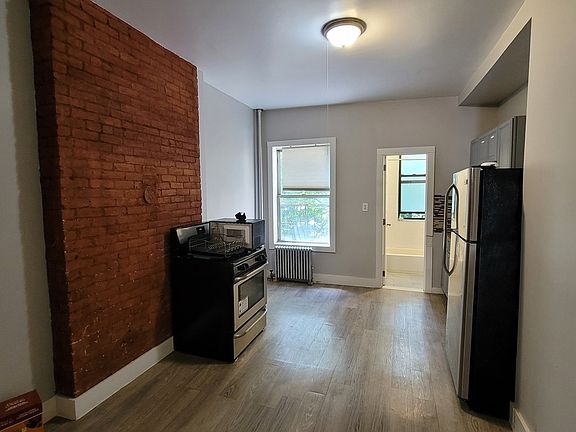 5th image of 422 E 148th St #3ET
