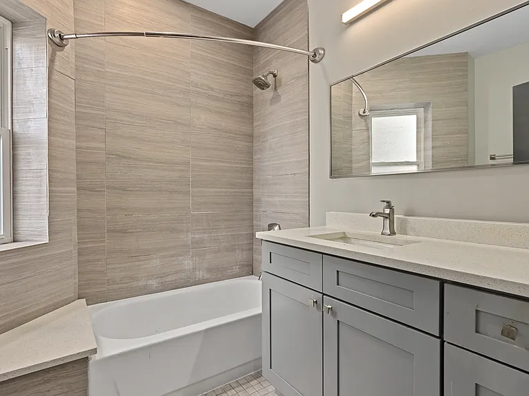 1517 E 67th Pl #3 — Photo 16
