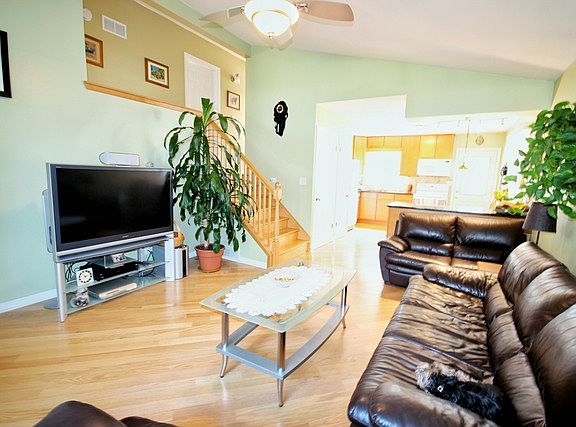 4th image of 3612 Hawthorne St
