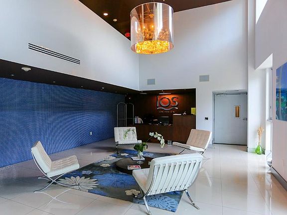4th image of 720 NE 62nd St APT 509