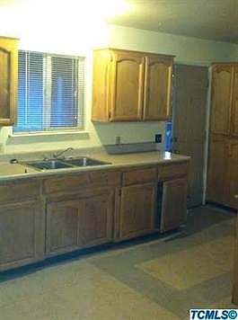 2nd image of 304 S Douty St